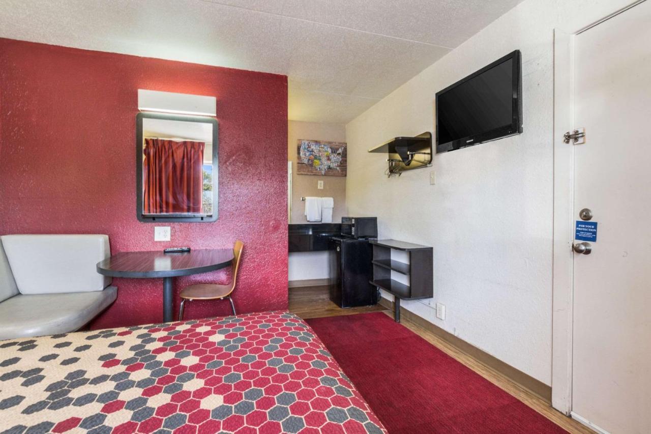 Econo Lodge Inn&Suites Terre Haute Exterior foto